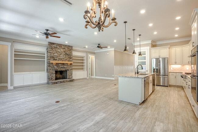 Building Photo - 3816 Mariner Dr