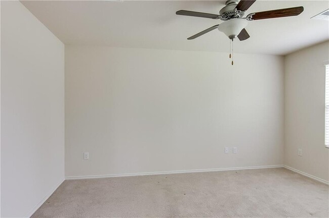 Building Photo - 5916 Kennedy St