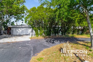 Building Photo - 1628 S Highland Ave