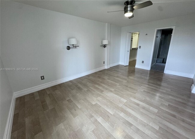 Building Photo - 14415 N Kendall Dr