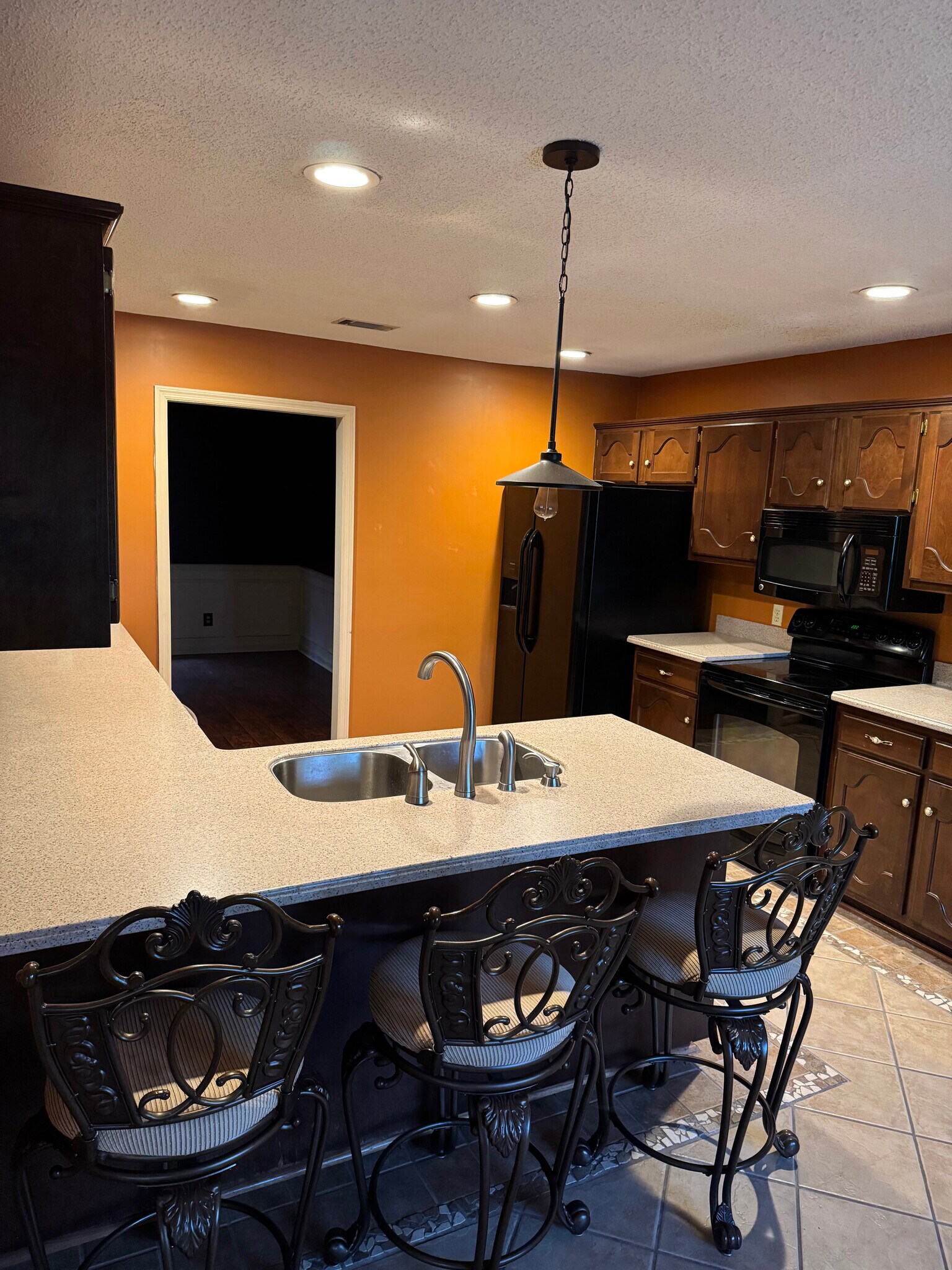 Kitchen #1 - 426 Arlington Dr