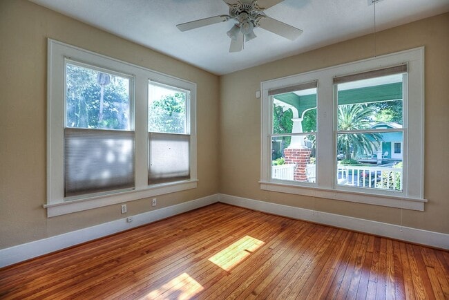 Building Photo - 1119 Jerome St