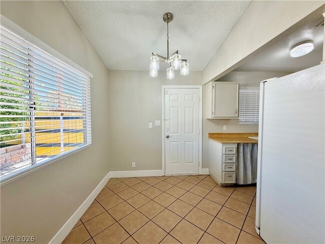 Building Photo - 6144 Rosalita Ave