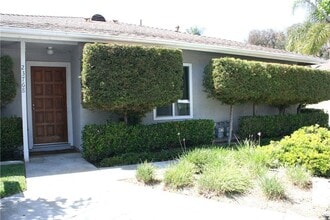 Building Photo - 23768 N Shore Ln