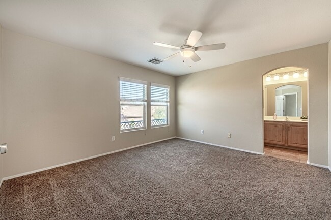 Building Photo - Southwest 5 bd 3 full bath with 2 car gara...