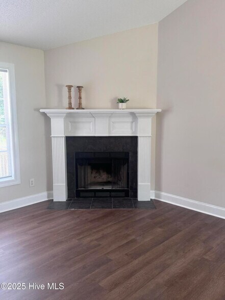 Building Photo - 367 Branchwood Dr