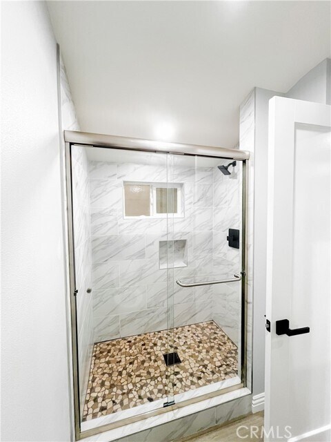 Building Photo - 536 Short St