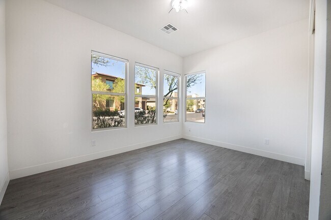 Building Photo - Luxury Living in Inspirada’s Gated Escala Community!