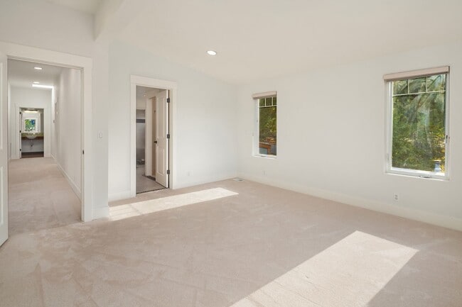Building Photo - 4bd/3.5ba Kirkland House