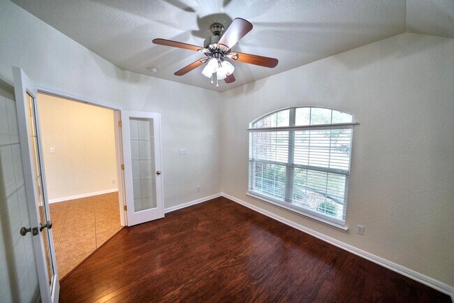 Building Photo - Stunning  Home in the Highly Sought-After ...