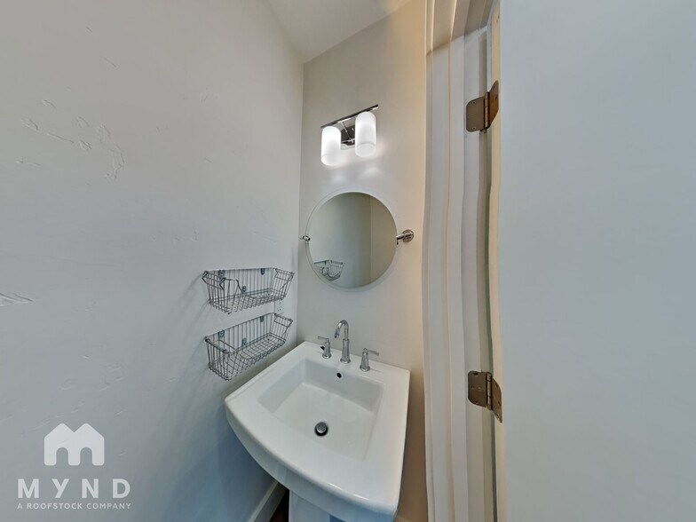 Building Photo - 2517 Rice Alley