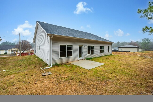 Building Photo - 18452 Thoroughbred Dr