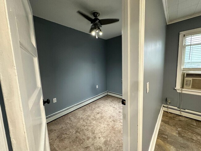 Building Photo - 60 Wallis Ave