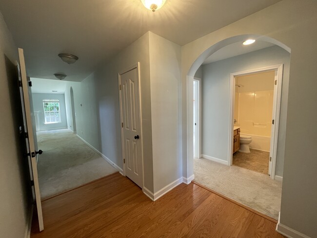 Entryway Hallway - 6335 Sackett Way