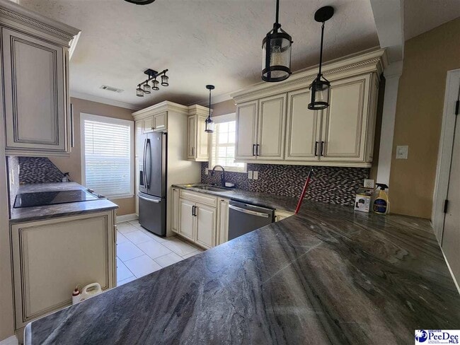 Building Photo - 418 Londonberry Dr