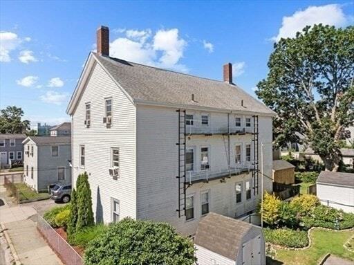 Building Photo - 129 Melville St