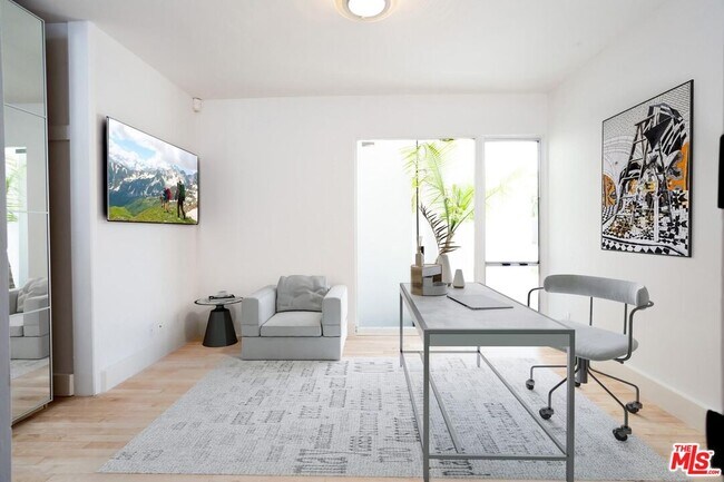 Building Photo - 1622 Tower Grove Dr