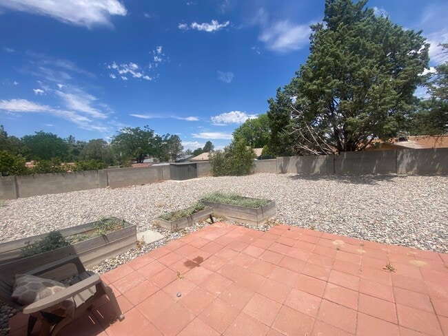 Building Photo - 10501 Delicado Pl NE