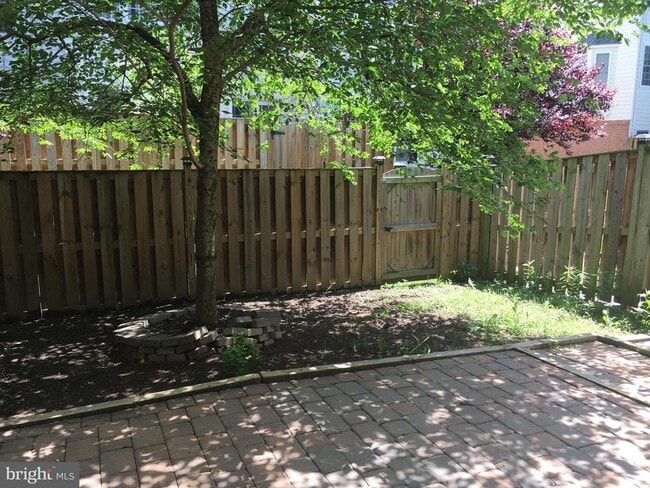 Building Photo - 25216 Whippoorwill Terrace