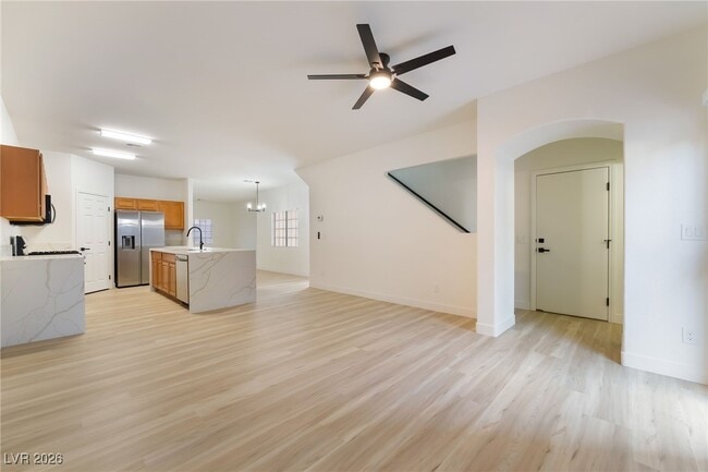 Building Photo - 5980 Gentleslope St