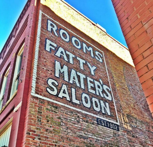 Exterior View - 117 W Harrison Ave