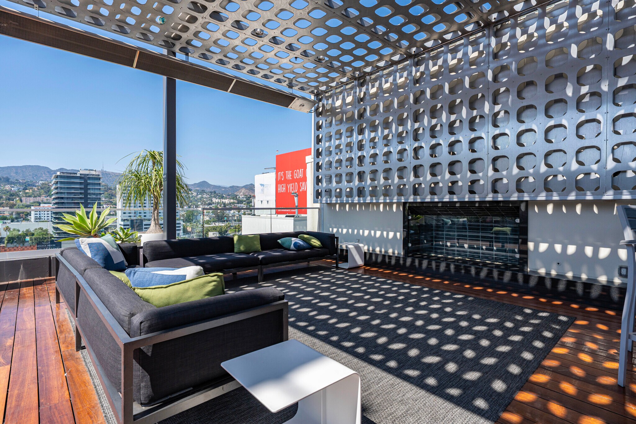 Building Photo - 6250 Hollywood Blvd