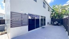 Building Photo - 9044 SW 148th Ct