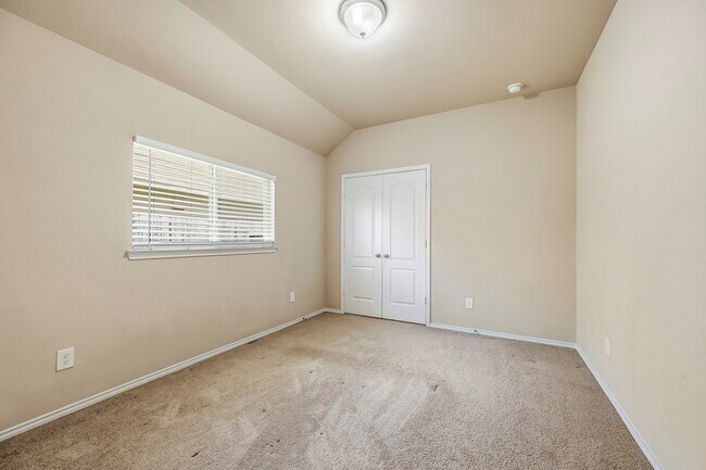 Building Photo - 7126 Whitlow Wonder Ln