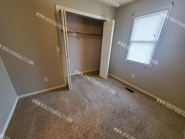Building Photo - 11425 W 61st St