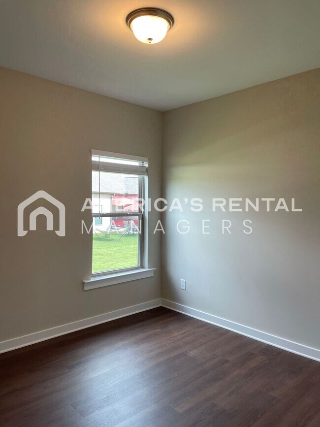 Building Photo - 15522 Crimson Rdg Cir