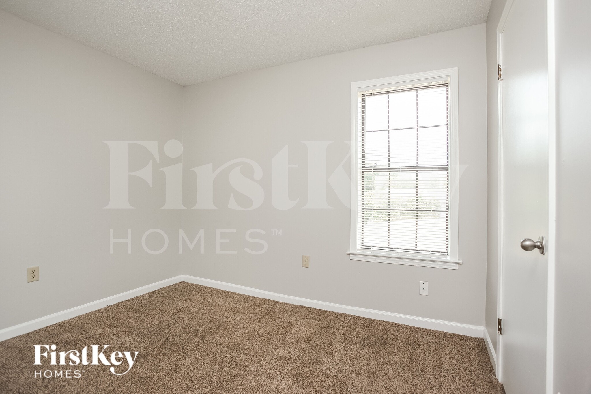 Building Photo - 4834 Walden Glen St