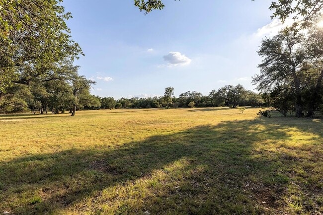 Building Photo - 704 Ridgmar Rd