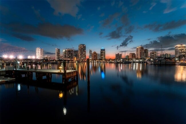 Building Photo - 6218 Palma Del Mar Blvd S