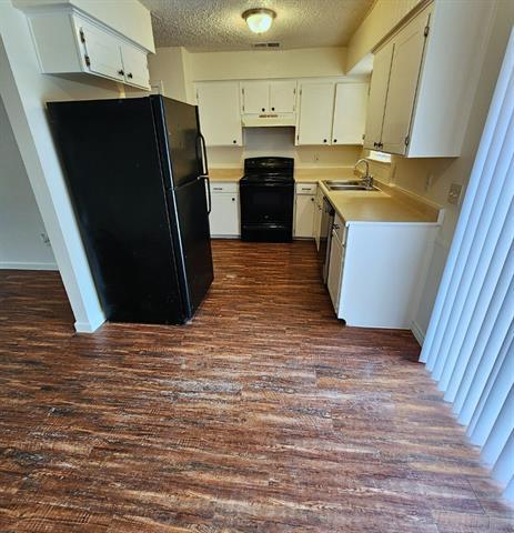 Building Photo - 3022 Kyle Rd