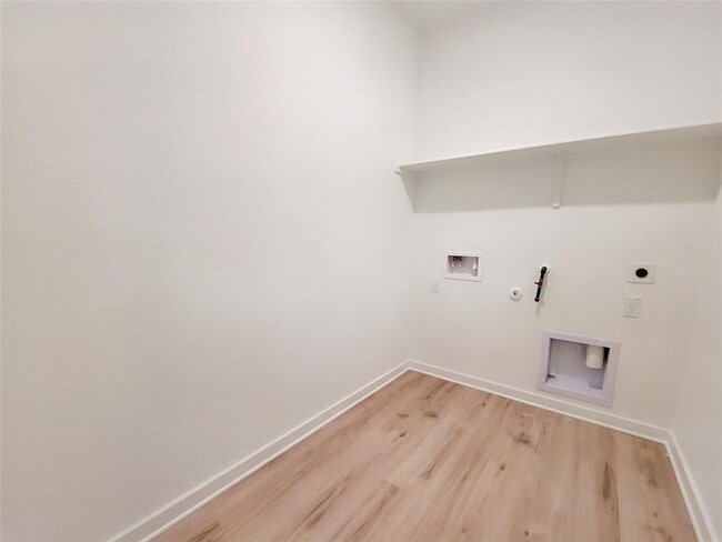 Building Photo - 2032 Bobtail Pass