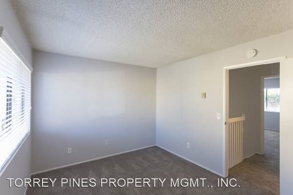 Building Photo - 350-370 Chinquapin Ave