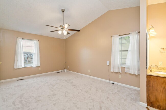 Building Photo - 2376 Wadsworth Dr