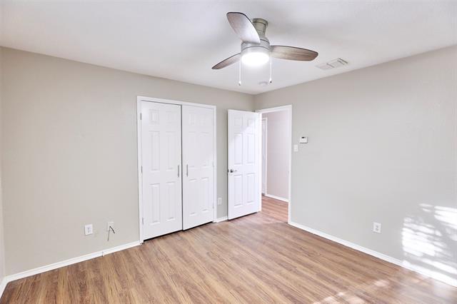 Building Photo - 2840 Clear Creek Dr