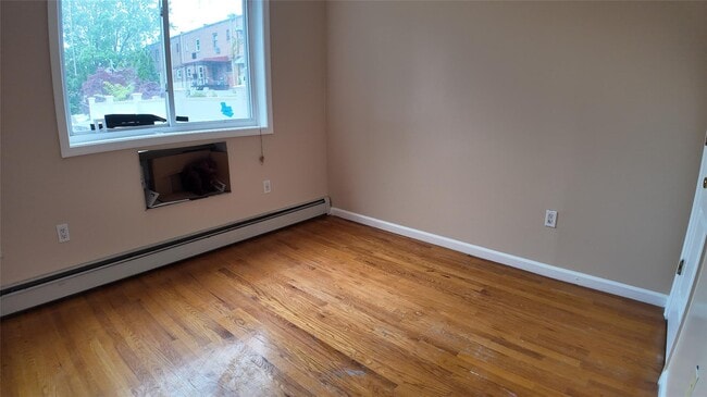 Building Photo - 1284 Arnow Ave