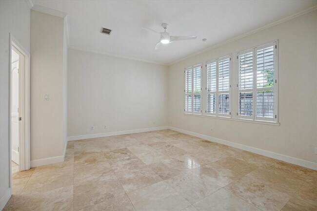 Building Photo - 1215 Campton Ct