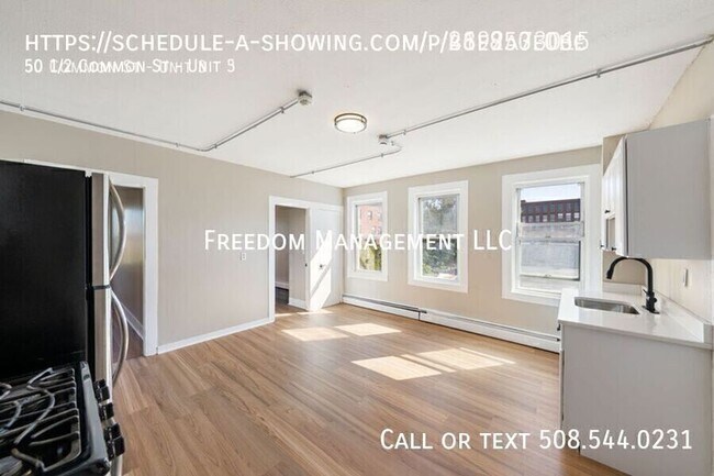 Building Photo - 50 1/2 Common St-Unit 3