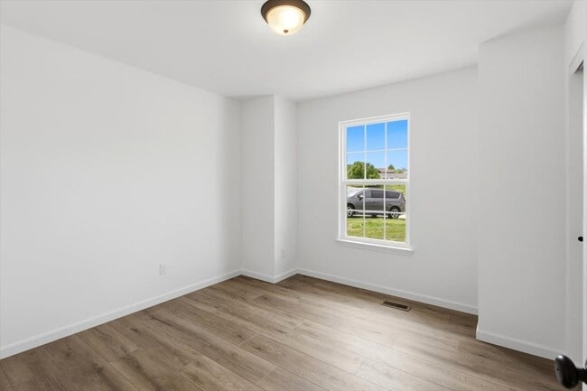 Building Photo - 179 Rivers Edge Dr