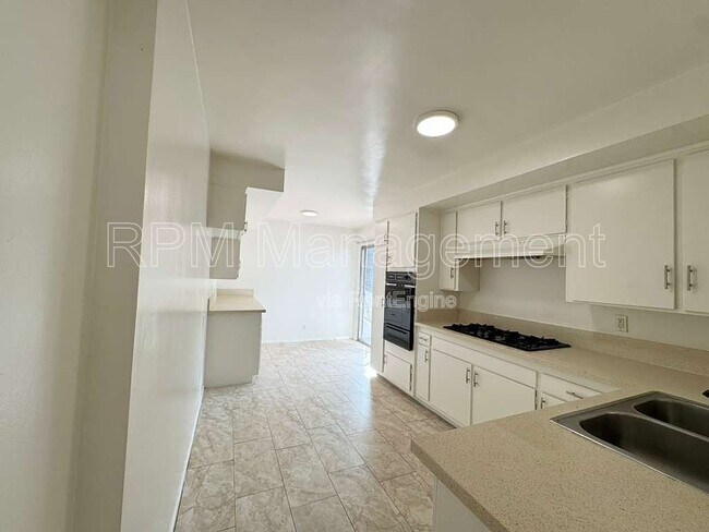 Building Photo - 11939 Albers St