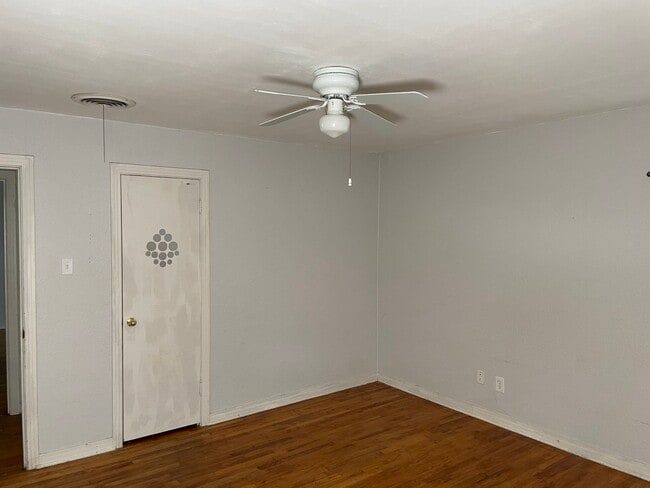 Building Photo - TECH TERRACE AREA - 3BED/3BATH NOW PRELEASING - AVAILABLE LATE JULY