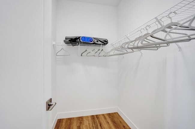 Building Photo - 9140 Silver Marsh Ln