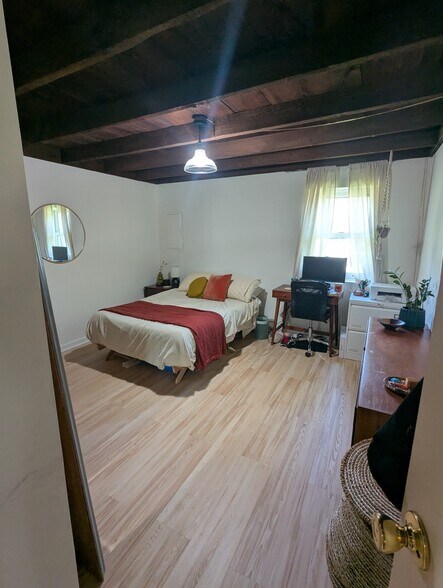 Building Photo - 276 Indian Springs Camp Ln