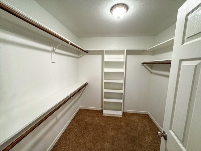 Building Photo - 2303 Norwood St