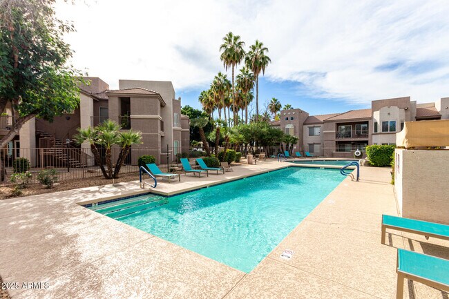 Building Photo - 17017 N 12th St