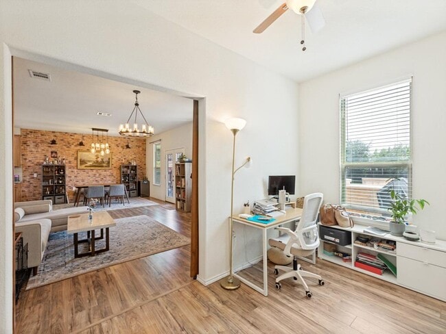 Building Photo - 6909 Longford Trail