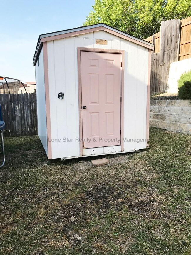 Building Photo - 4-Bedroom House for Rent in Harker Heights